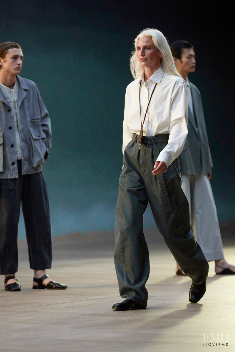 Christophe Lemaire fashion show for Spring/Summer 2022