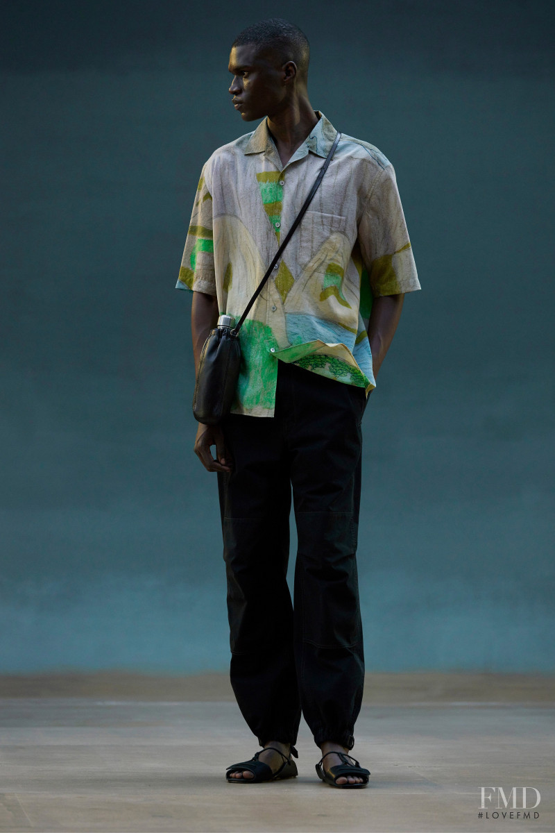 Christophe Lemaire fashion show for Spring/Summer 2022