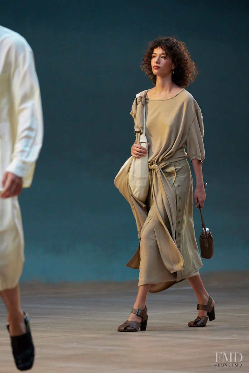 Christophe Lemaire fashion show for Spring/Summer 2022