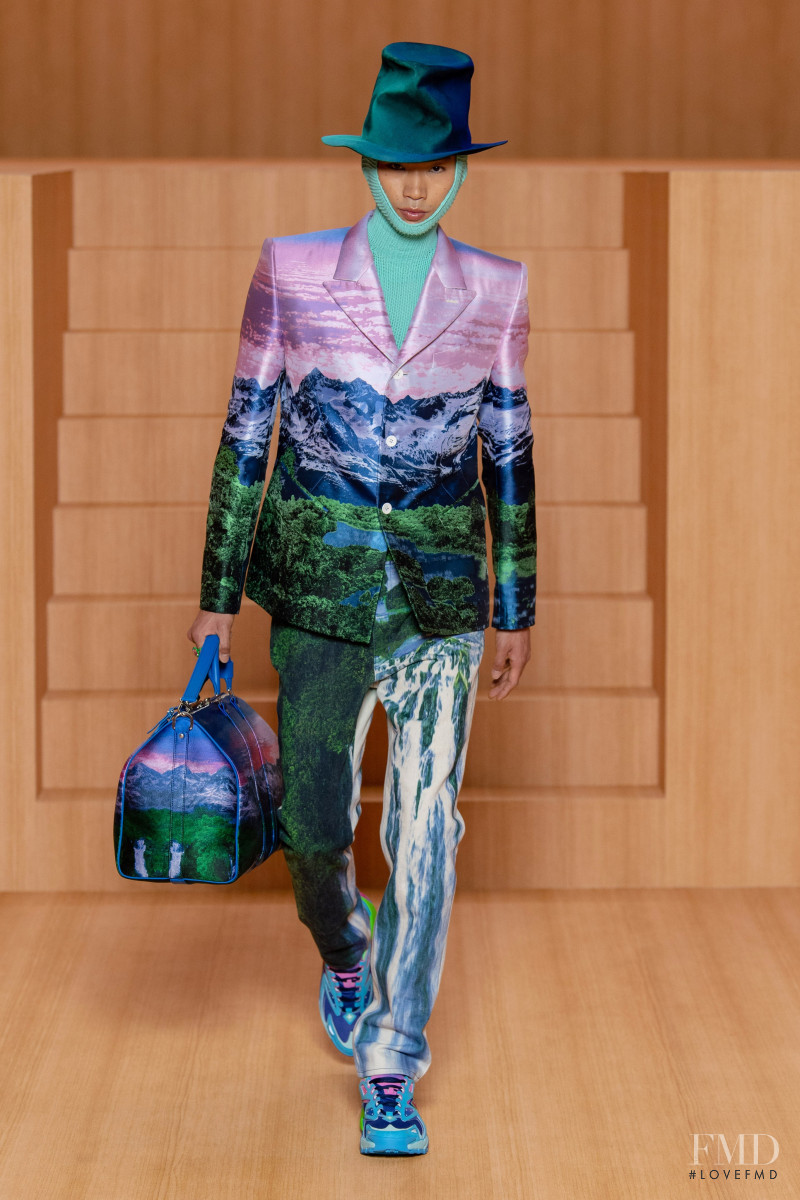 Louis Vuitton fashion show for Spring/Summer 2022