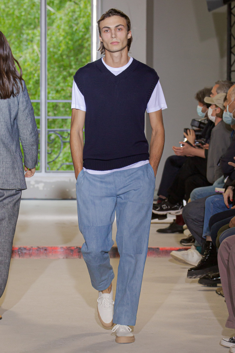 Officine Generale fashion show for Spring/Summer 2022