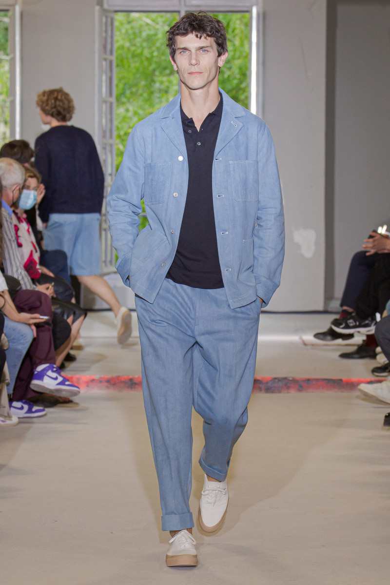 Officine Generale fashion show for Spring/Summer 2022