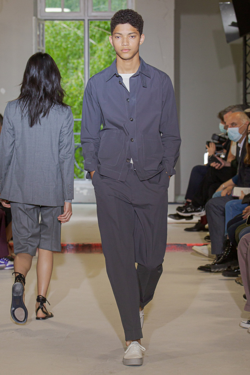 Officine Generale fashion show for Spring/Summer 2022