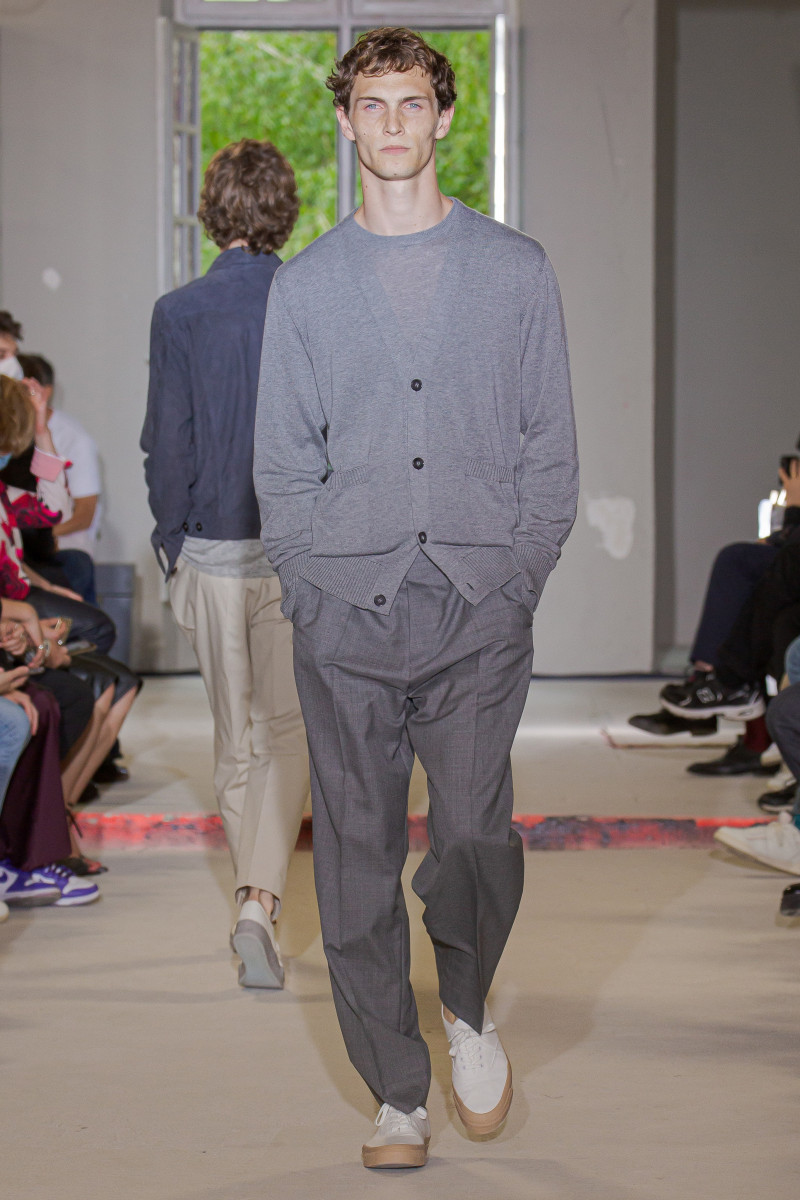 Officine Generale fashion show for Spring/Summer 2022