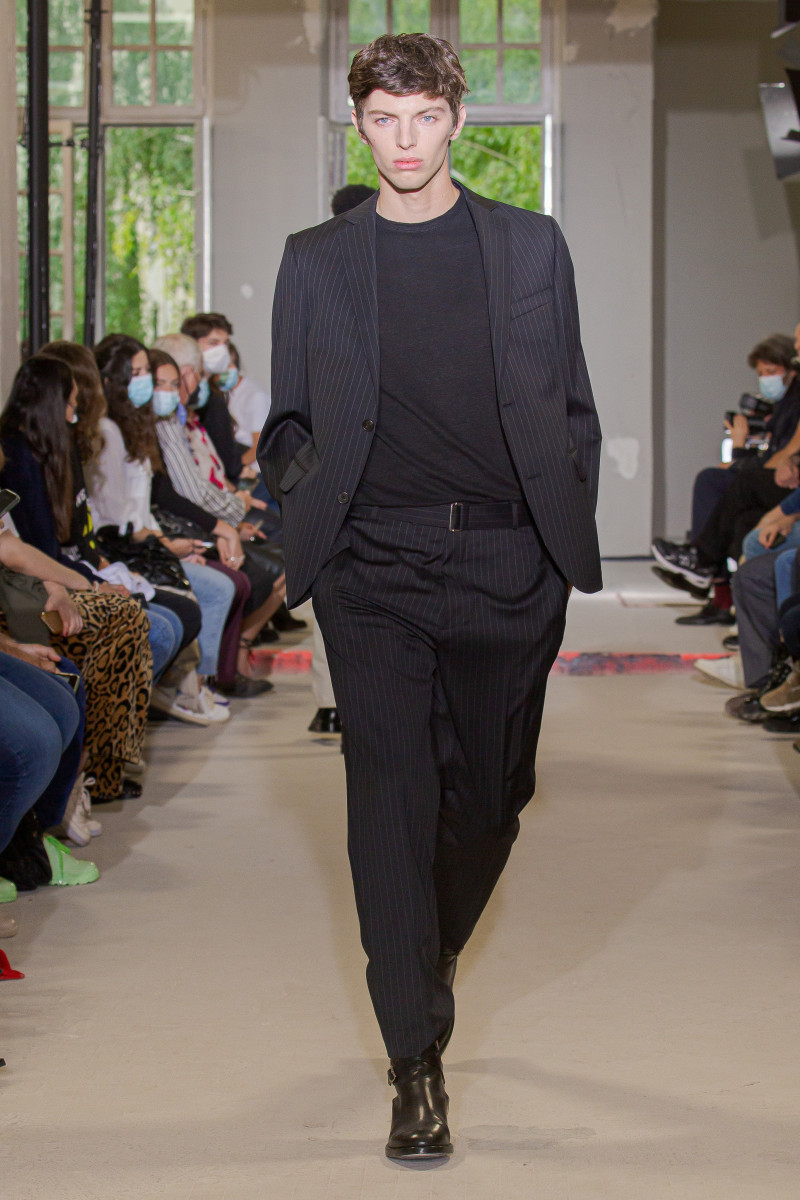 Officine Generale fashion show for Spring/Summer 2022