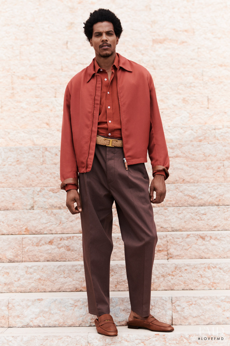 Tod\'s lookbook for Spring/Summer 2022