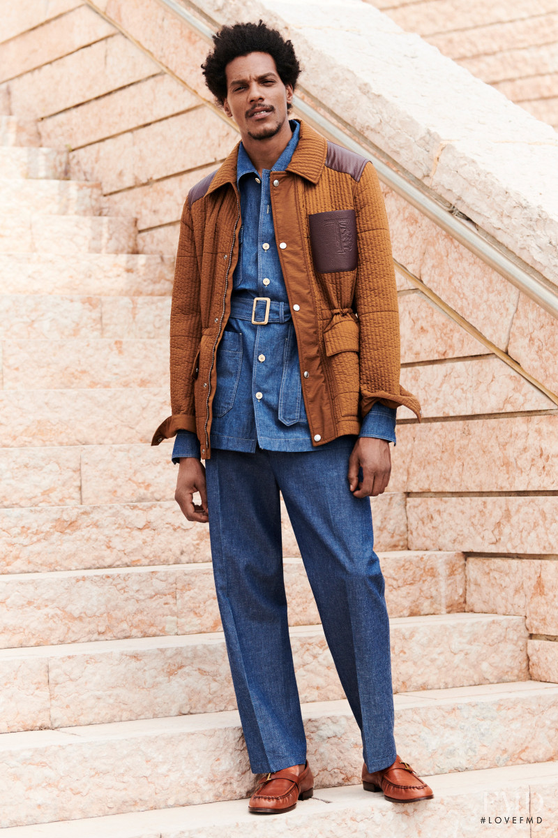 Tod\'s lookbook for Spring/Summer 2022