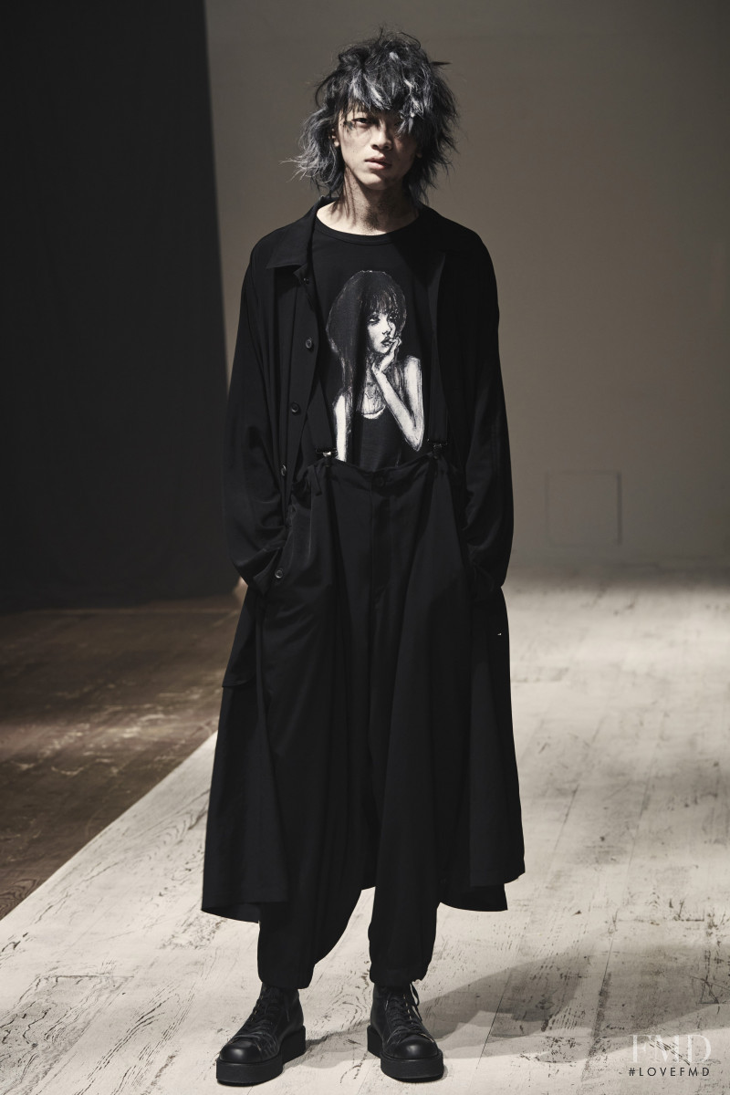 Yohji Yamamoto lookbook for Spring/Summer 2022