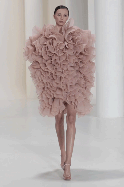 Elie Saab Couture fashion show for Autumn/Winter 2021