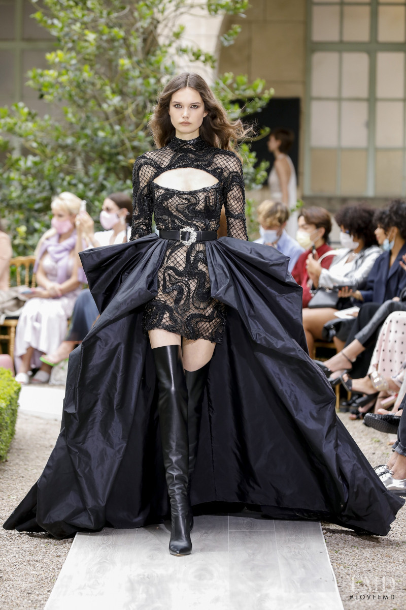 Zuhair Murad fashion show for Autumn/Winter 2021