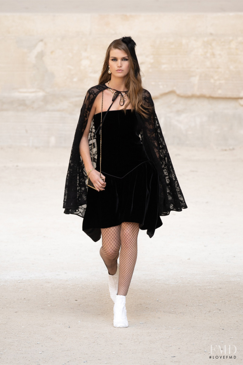 Luna Bijl featured in  the Chanel fashion show for Resort 2022