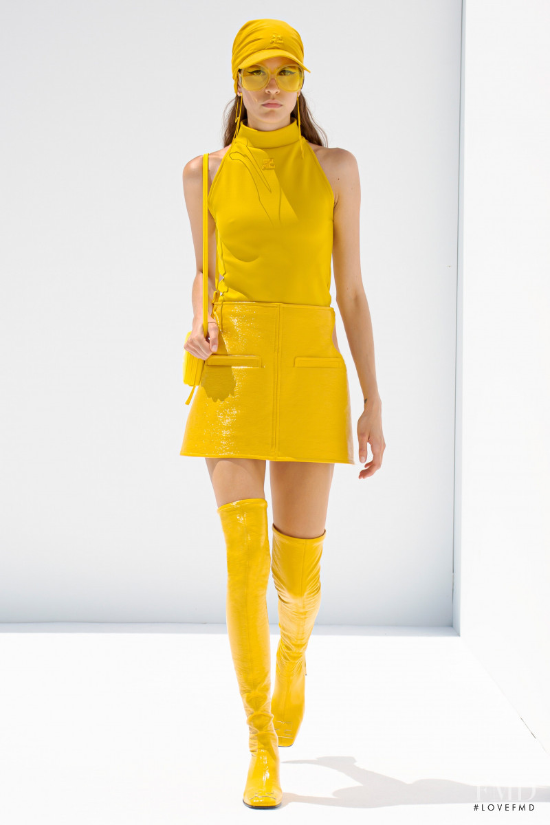 Denise Ascuet featured in  the André Courrèges fashion show for Resort 2022