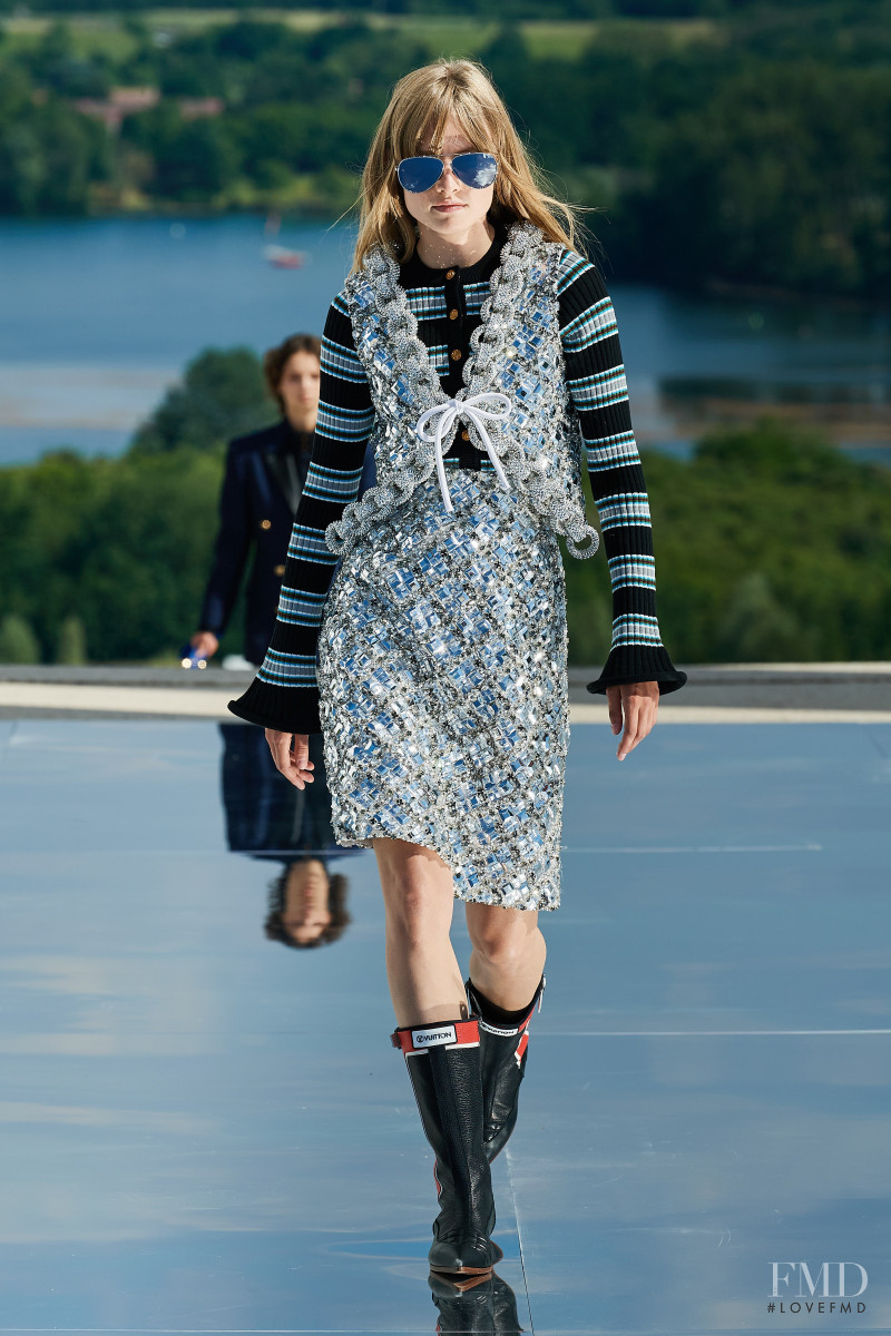 Louis Vuitton fashion show for Resort 2022