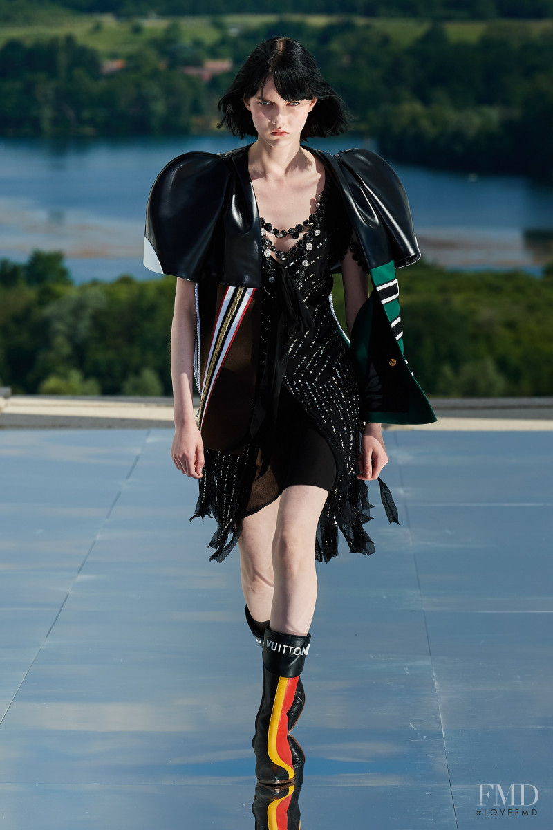 Sofia Steinberg featured in  the Louis Vuitton fashion show for Resort 2022
