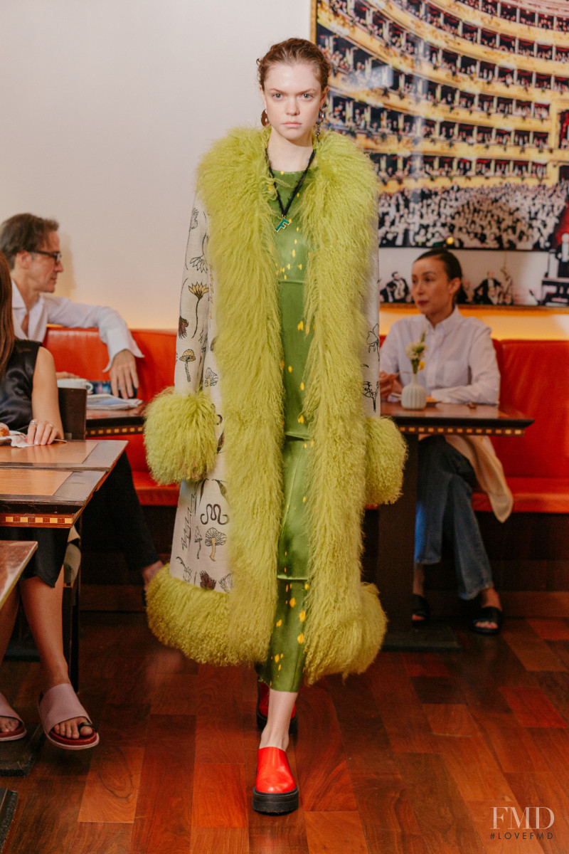 Marina Moscone fashion show for Resort 2022