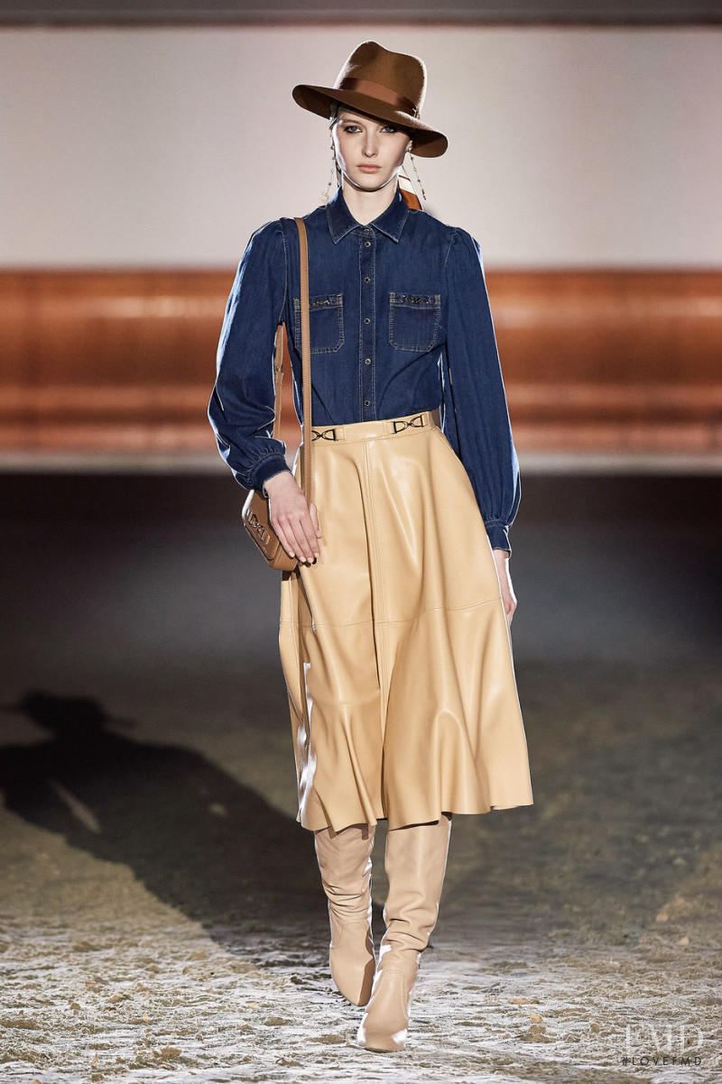 Elisabetta Franchi fashion show for Autumn/Winter 2021