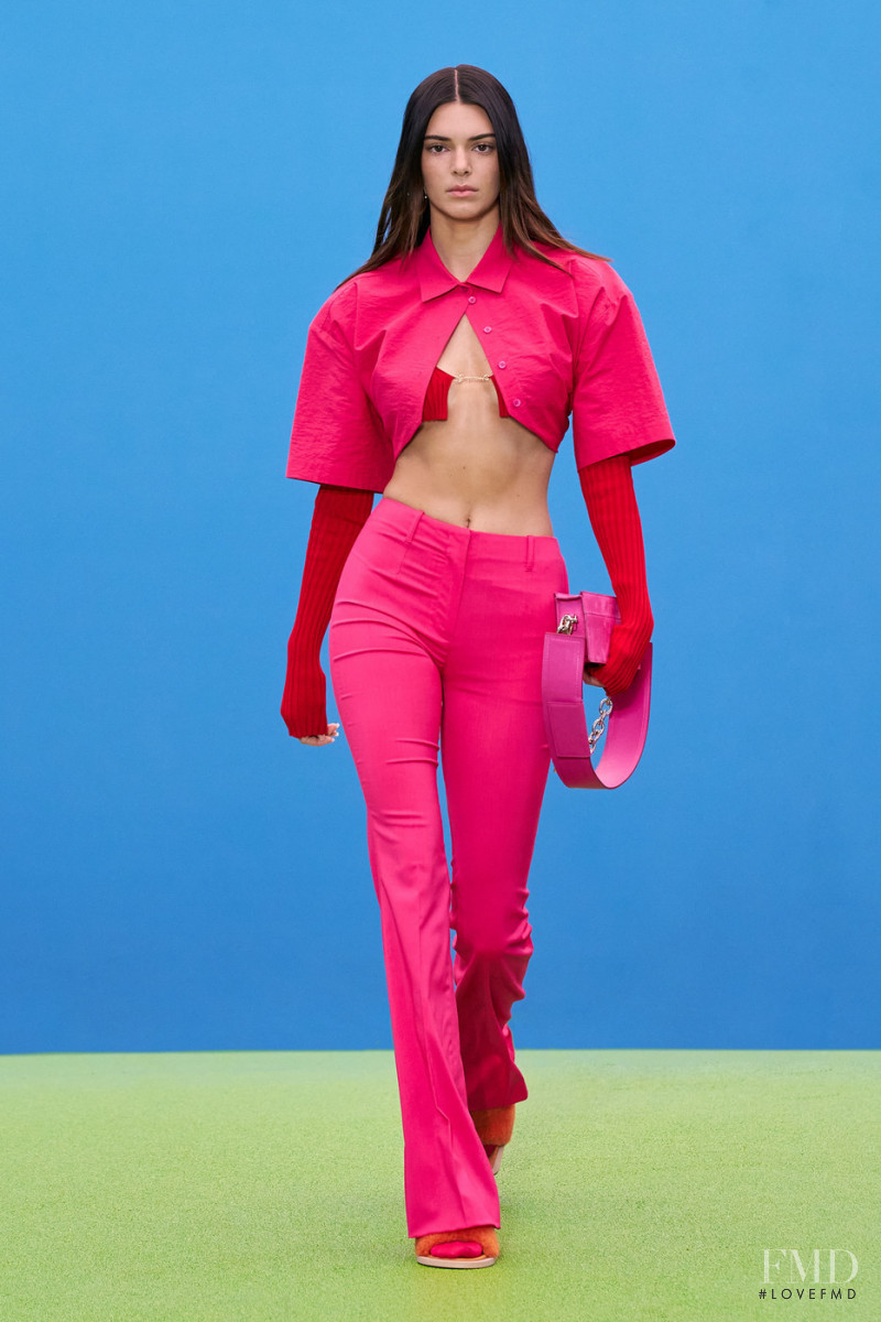 Kendall Jenner featured in  the Jacquemus fashion show for Autumn/Winter 2021