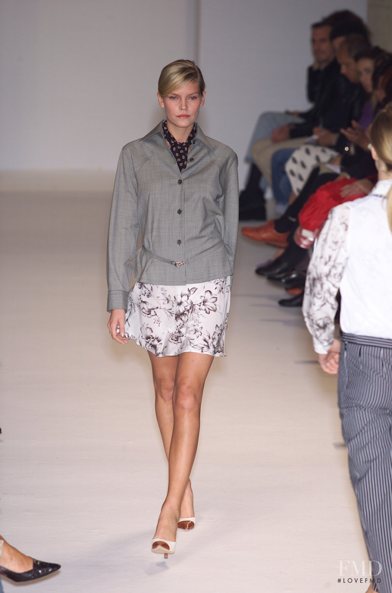 Alberto Biani fashion show for Spring/Summer 2001