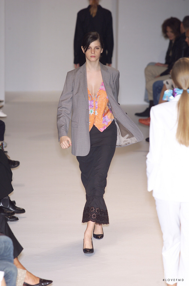 Alberto Biani fashion show for Spring/Summer 2001