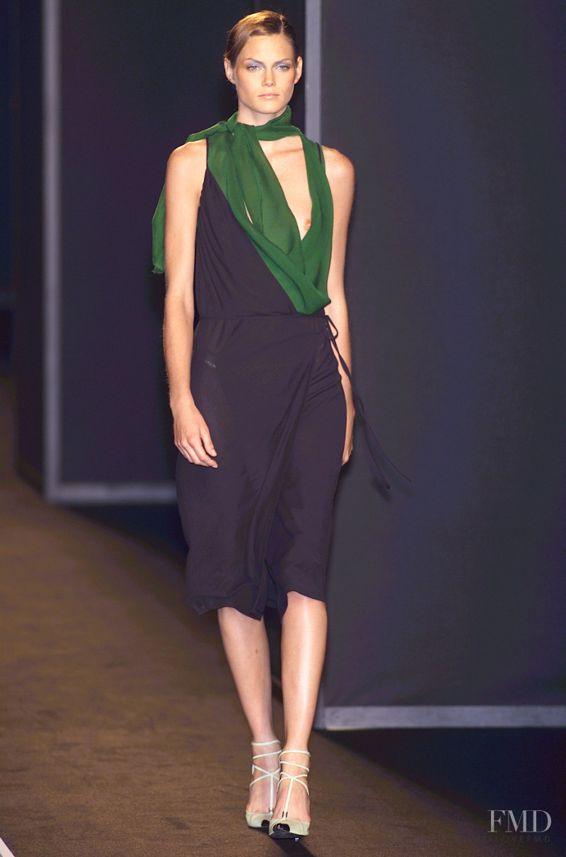 Alessandro Dell\'Acqua fashion show for Spring/Summer 2001