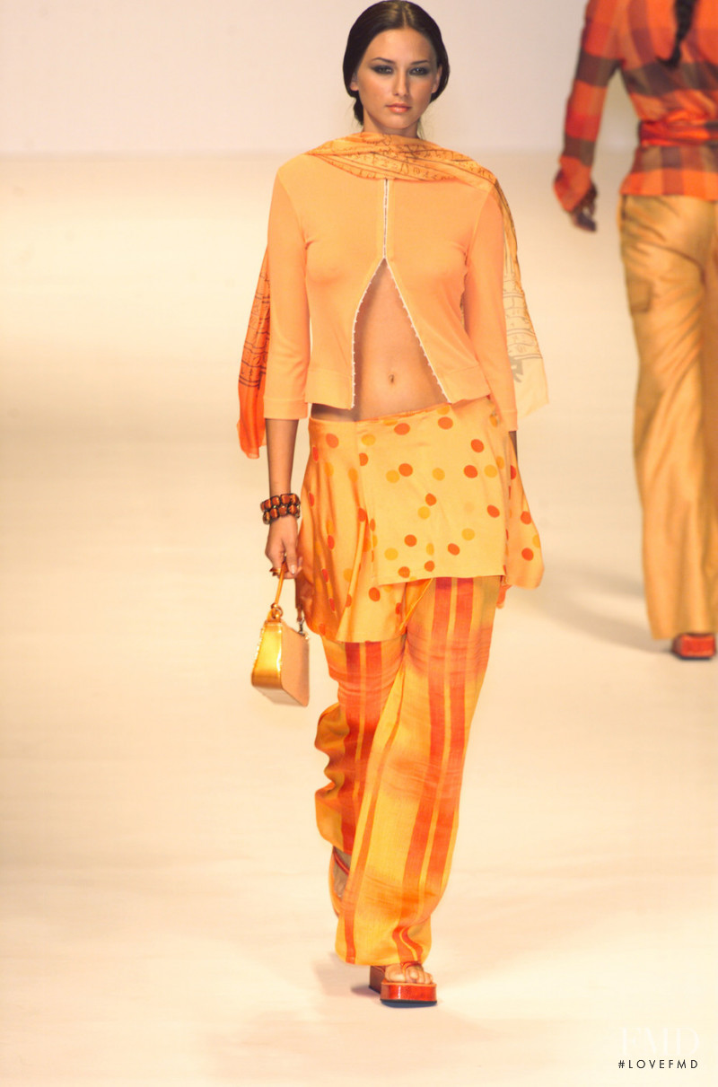 1A Classe Alviero Martini fashion show for Spring/Summer 2001