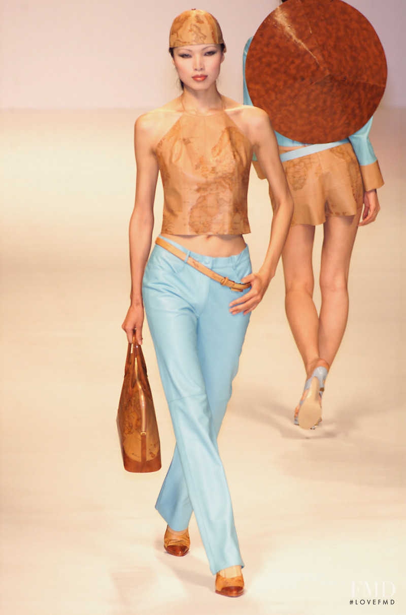 1A Classe Alviero Martini fashion show for Spring/Summer 2001