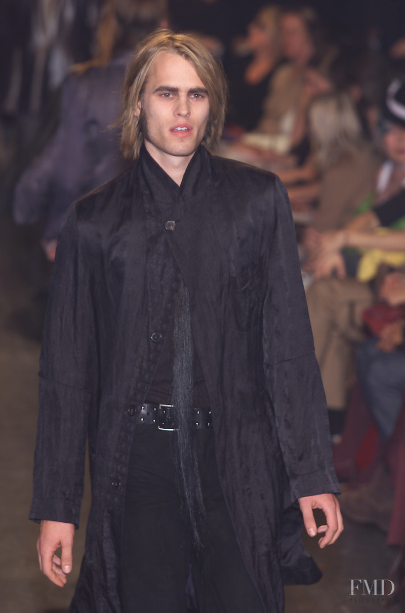 Ann Demeulemeester fashion show for Spring/Summer 2001