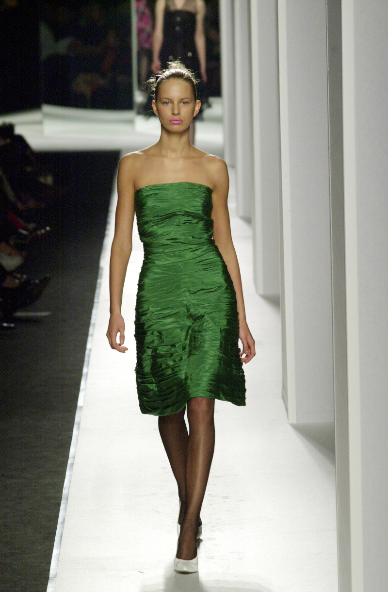 Karolina Kurkova featured in  the Anna Molinari fashion show for Spring/Summer 2001