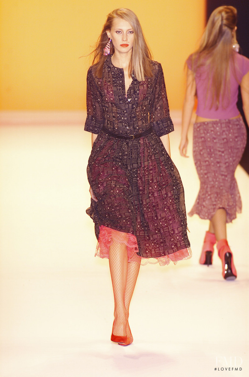 Anna Sui fashion show for Spring/Summer 2001