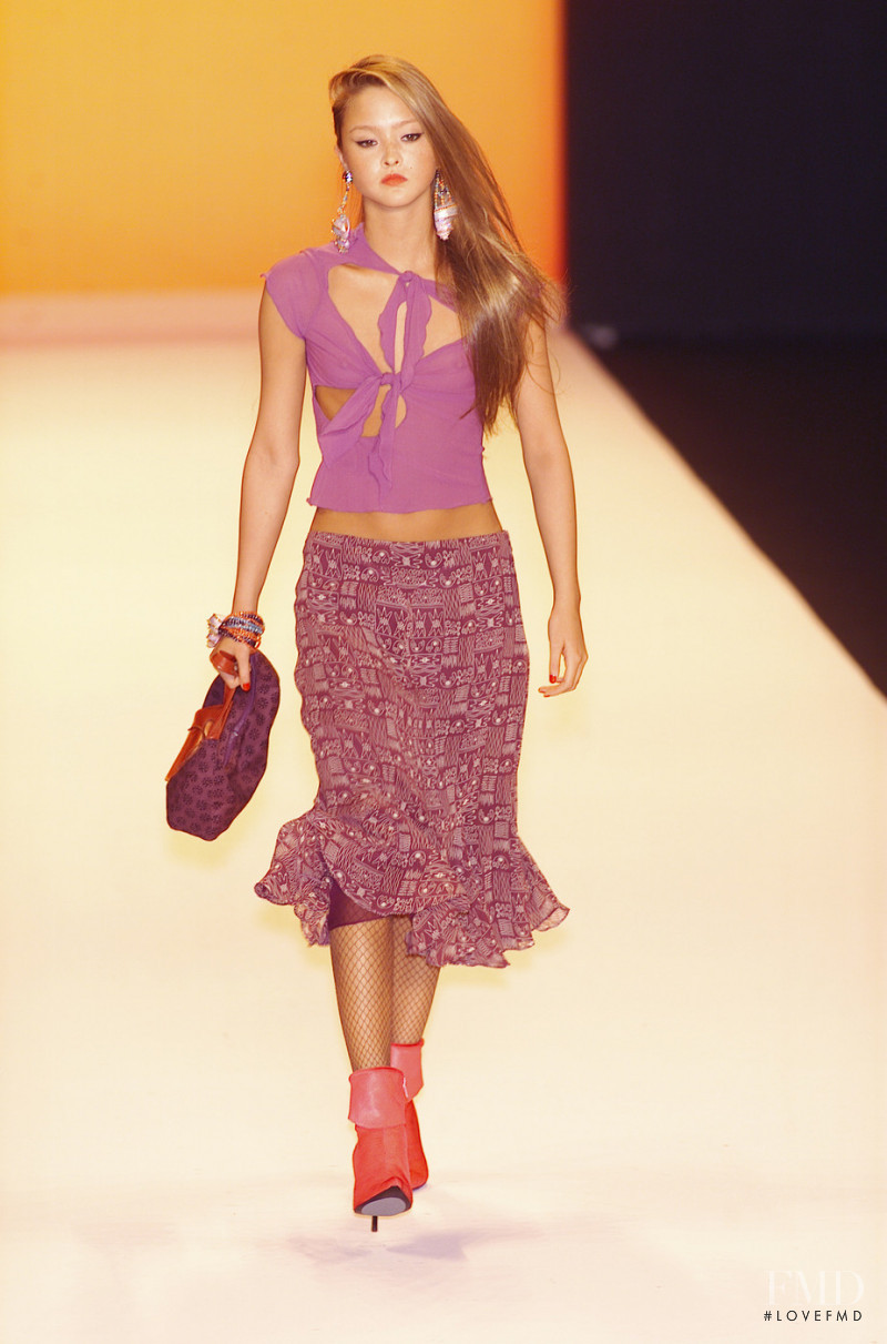 Anna Sui fashion show for Spring/Summer 2001