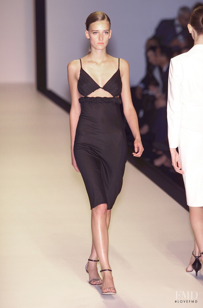 Antonio Berardi fashion show for Spring/Summer 2001