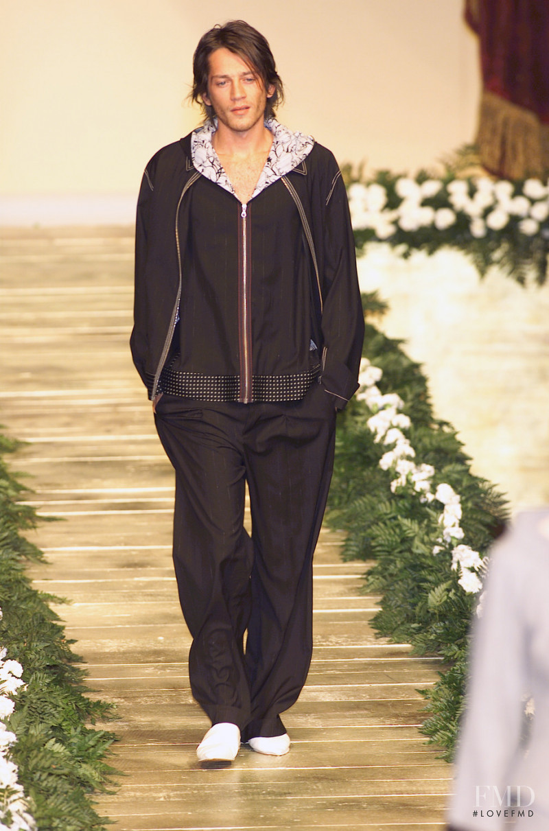 Antonio Marras fashion show for Spring/Summer 2001