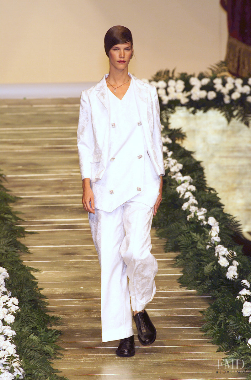 Antonio Marras fashion show for Spring/Summer 2001