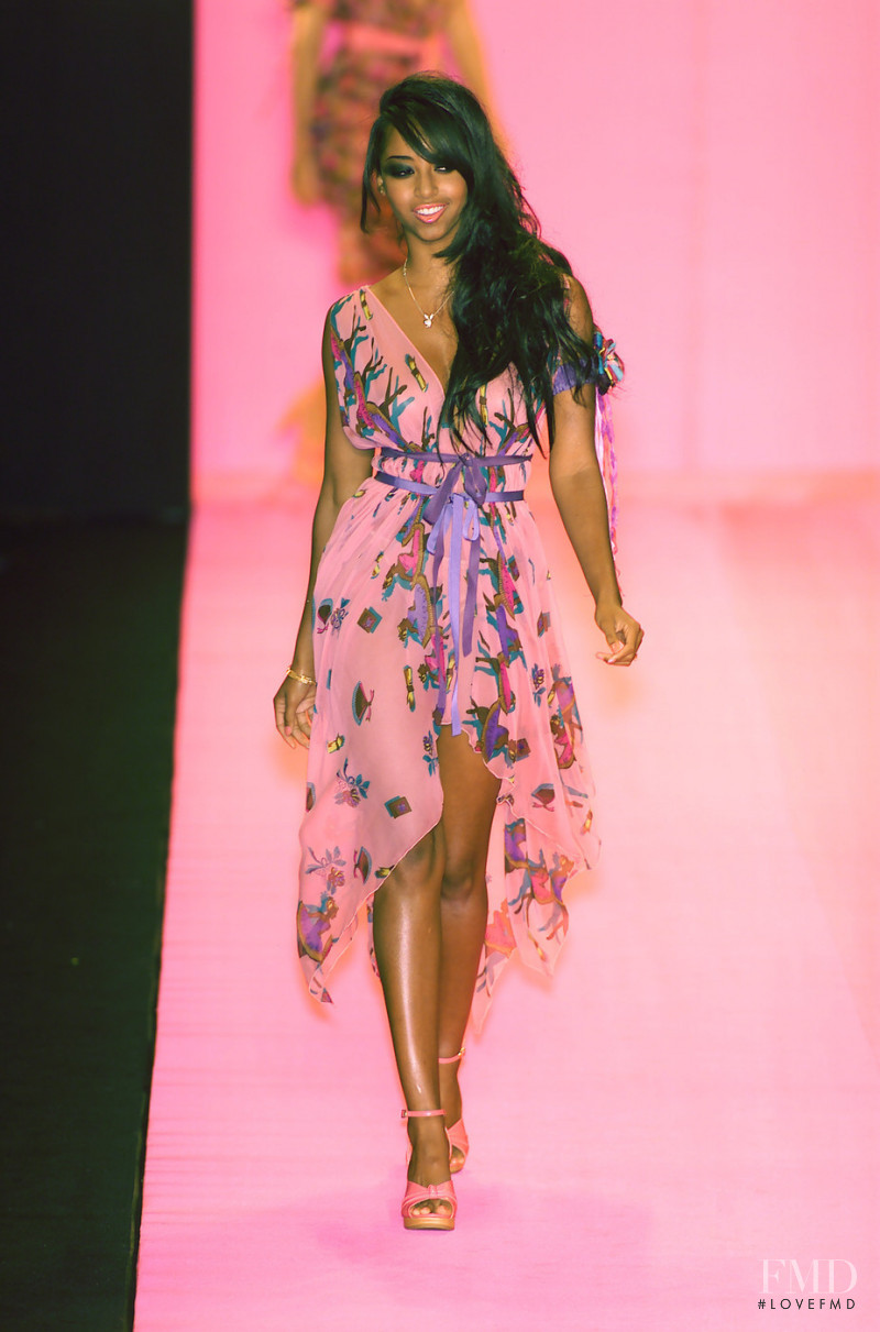 Betsey Johnson fashion show for Spring/Summer 2001