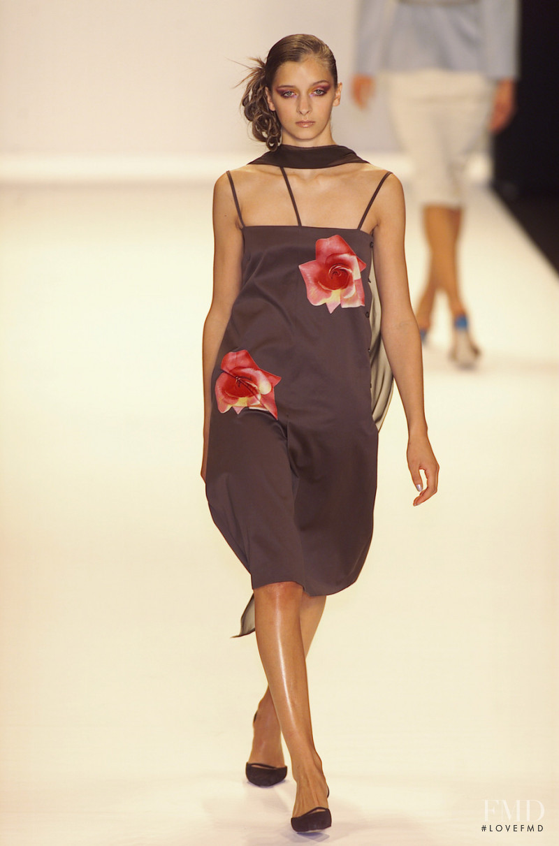 Bill Blass fashion show for Spring/Summer 2001