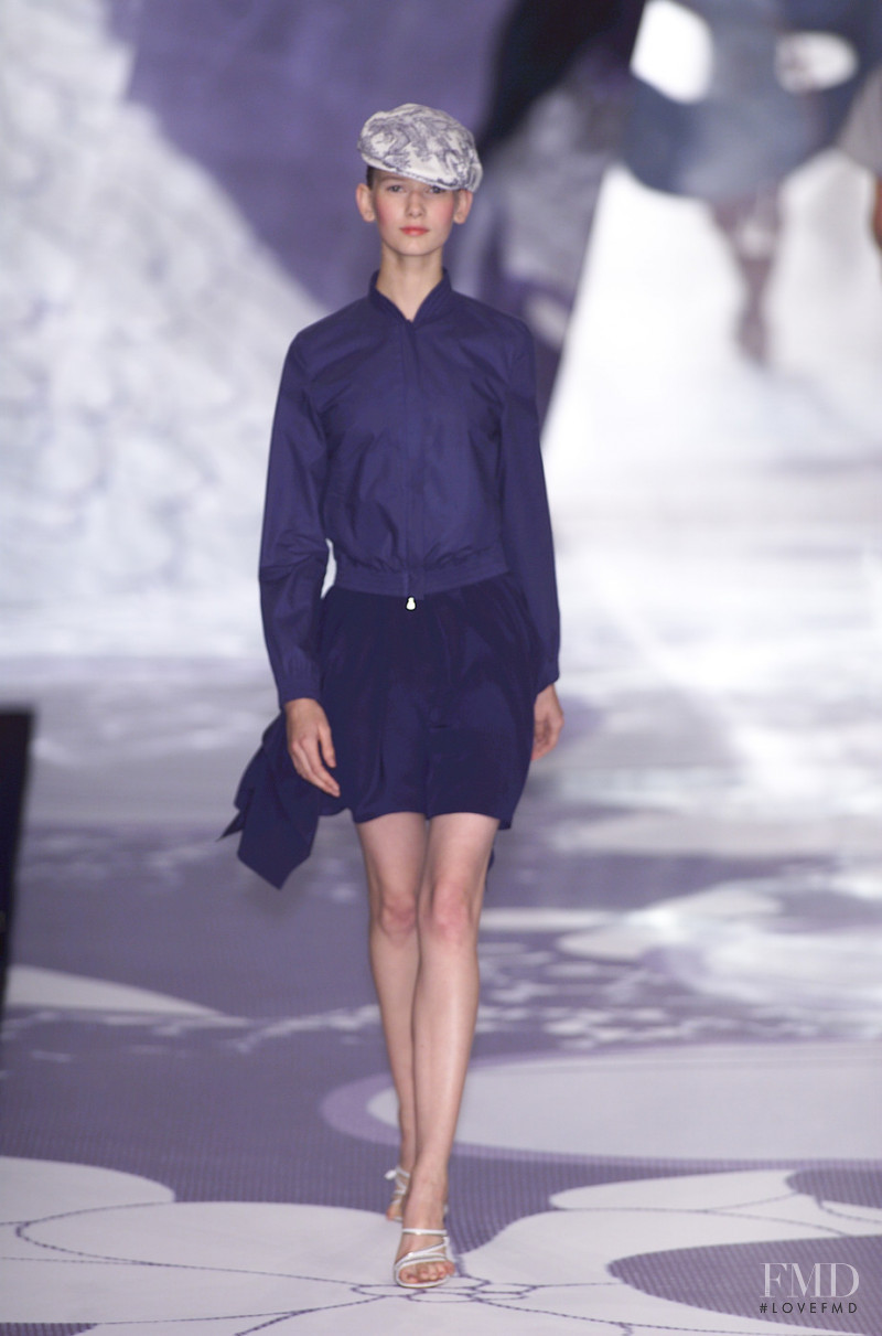 Cacharel fashion show for Spring/Summer 2001