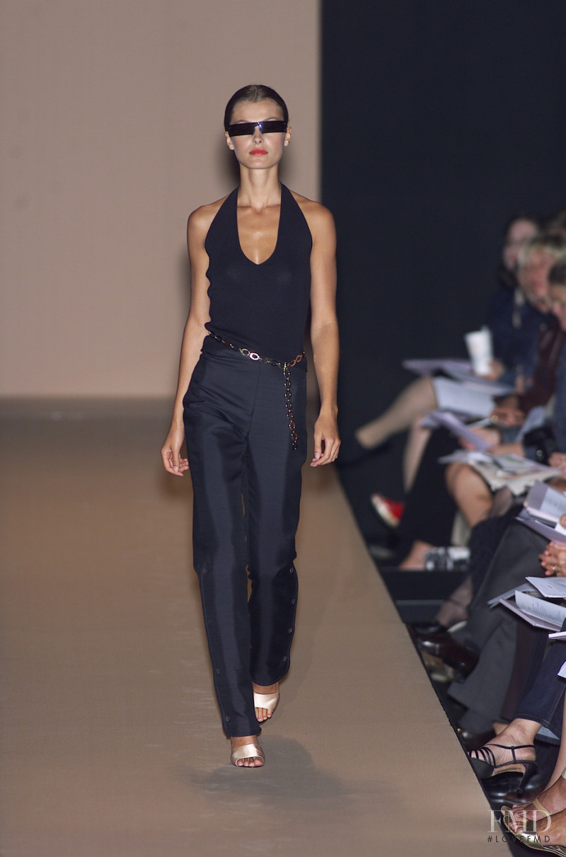 Carolina Herrera fashion show for Spring/Summer 2001