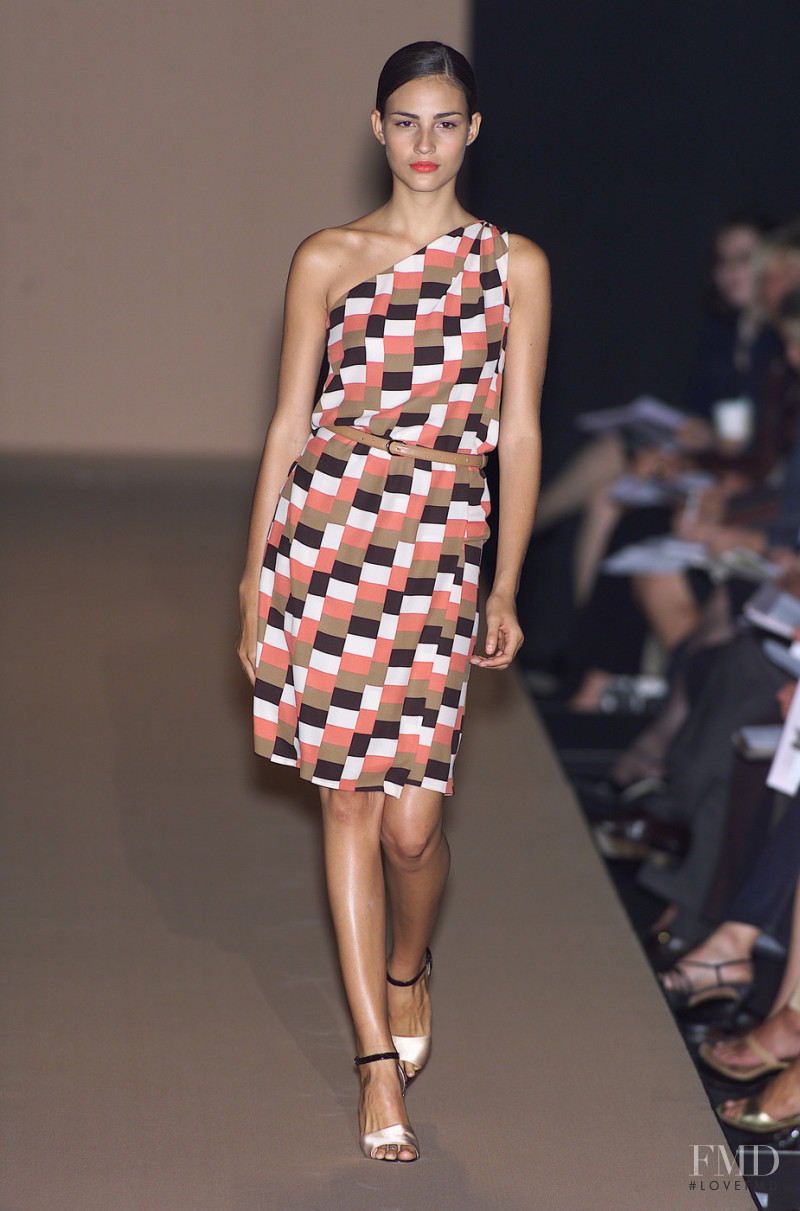 Carolina Herrera fashion show for Spring/Summer 2001