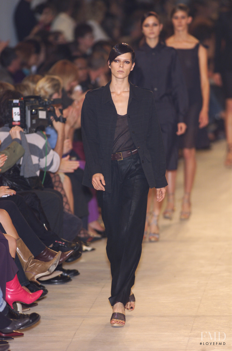 Cerruti fashion show for Spring/Summer 2001