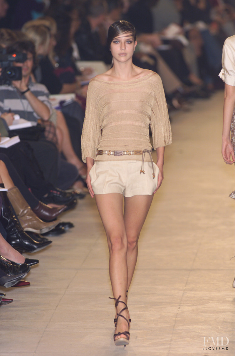 Cerruti fashion show for Spring/Summer 2001