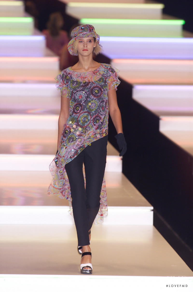 Carmen Kass featured in  the Chanel fashion show for Spring/Summer 2001