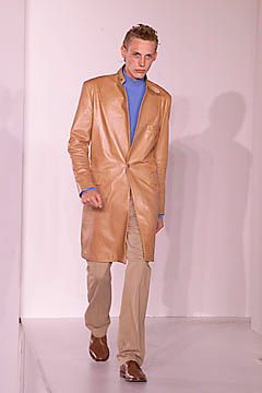 DKNY fashion show for Spring/Summer 2001