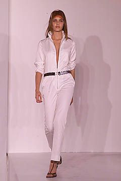 DKNY fashion show for Spring/Summer 2001