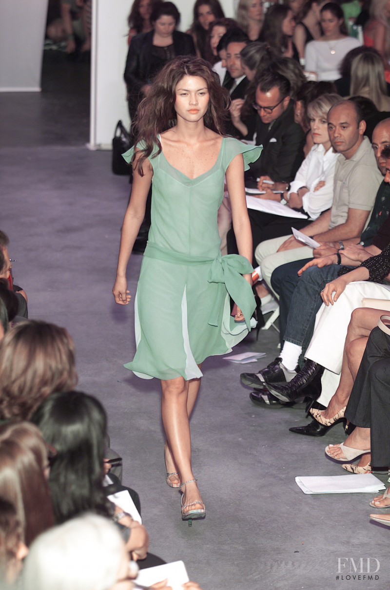 Diane Von Furstenberg fashion show for Spring/Summer 2001