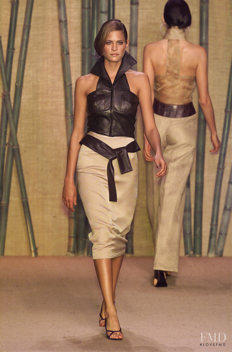 Douglas Hannant fashion show for Spring/Summer 2001