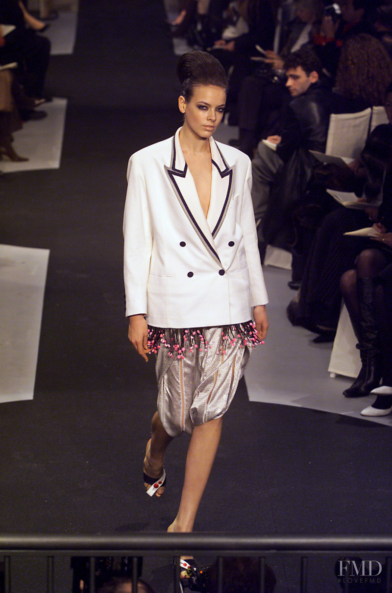 Louis Feraud fashion show for Spring/Summer 2001