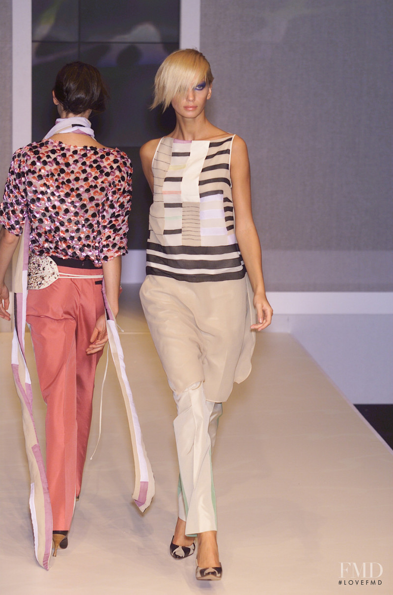 Etro fashion show for Spring/Summer 2001