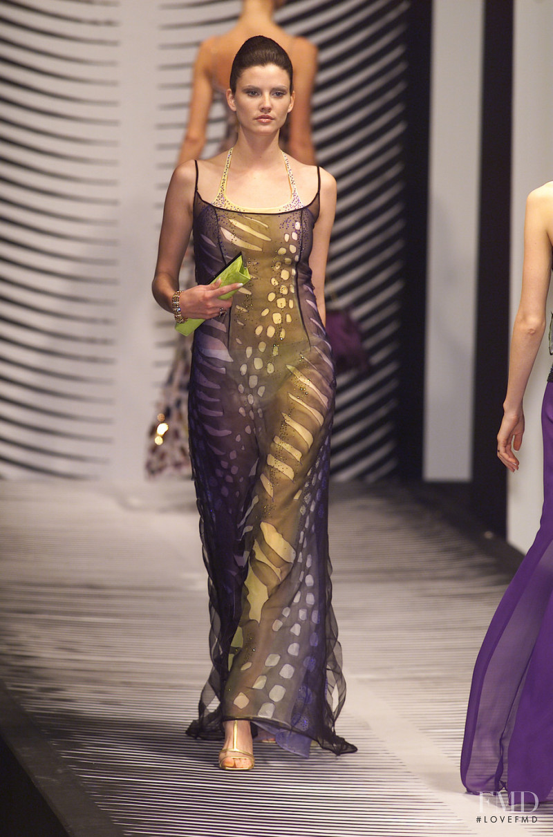 Gattinoni fashion show for Spring/Summer 2001