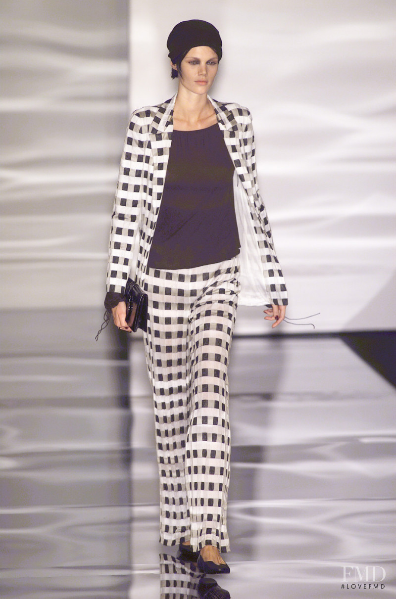 Giorgio Armani fashion show for Spring/Summer 2001