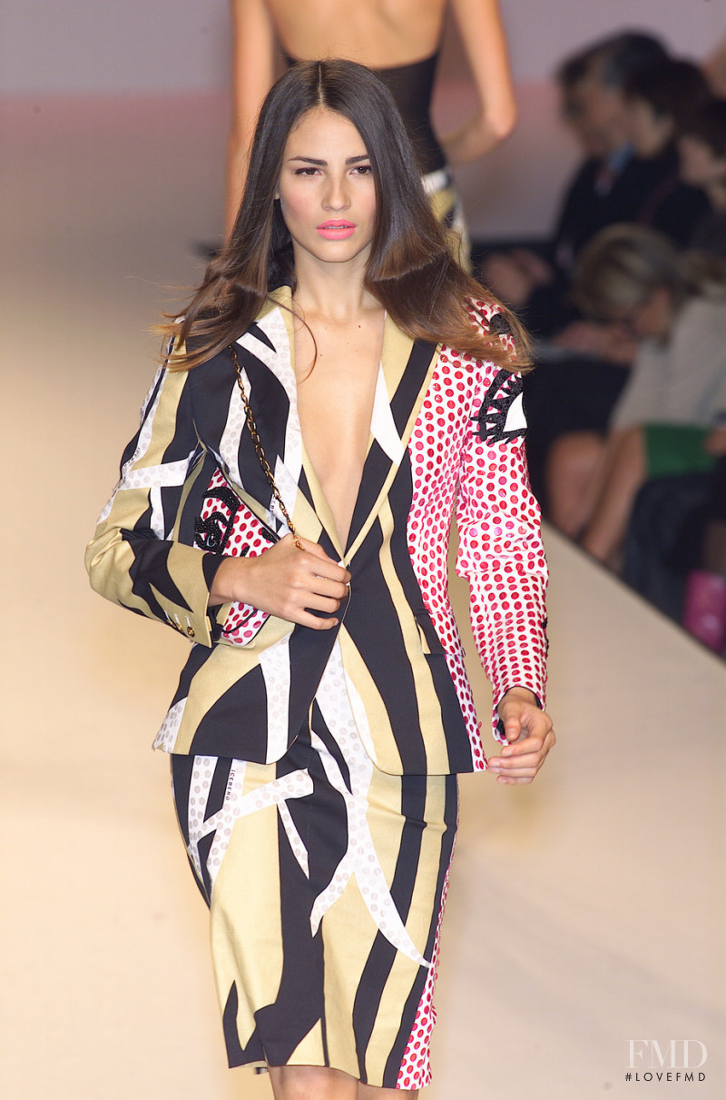 Iceberg fashion show for Spring/Summer 2001